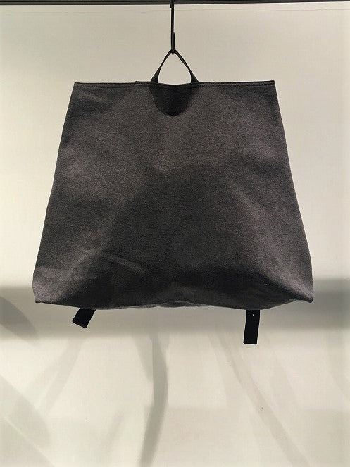 TRAKATAN / OVERSIZE BACKPACK / BLACK