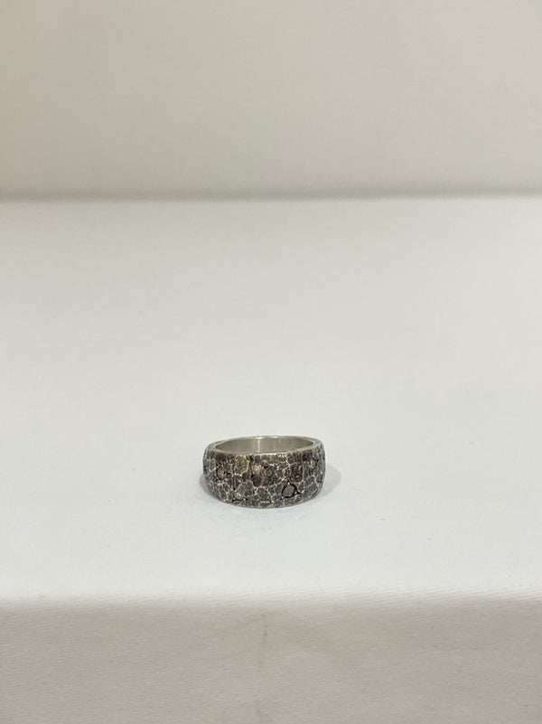 OLIVIER JEWELLERY / BEATEN RING CUSTOM + MULTI DIAMONDS