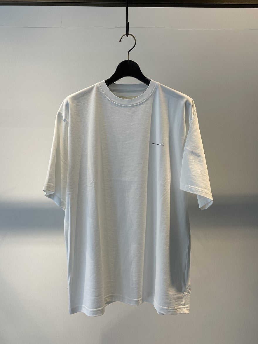 STAY HUMAN ON EARTH / T-SHIRTS SHORT SLEEVE/ OFF