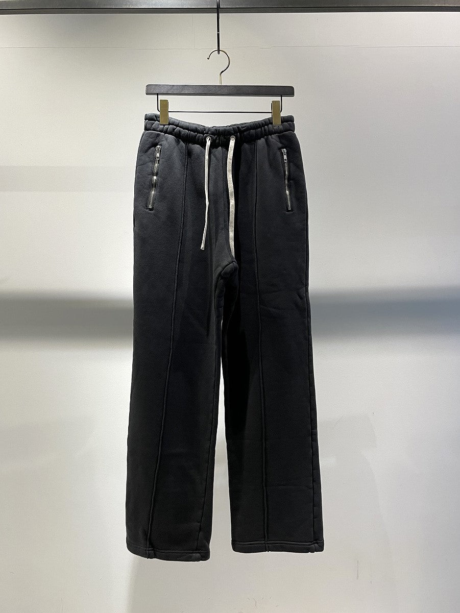 STAY HUMAN ON EARTH / SWEAT TROUSER / BLACK
