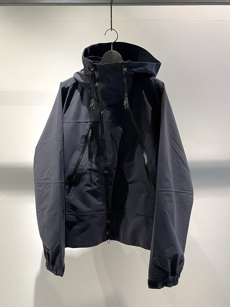 RAINMAKER / MOUNTAIN PARKA / BLACK