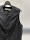 SYNGMAN CUCALA / STITHED VEST / BLACK