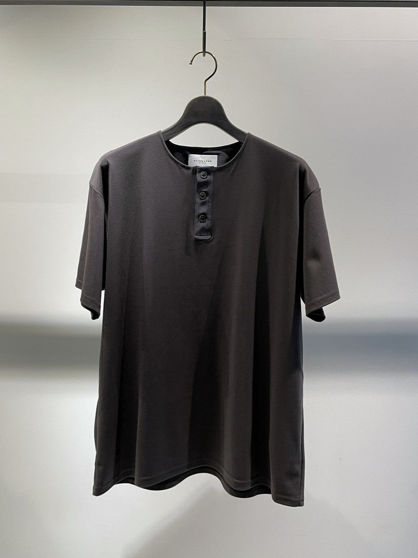 RAINMAKER / HENLEY NECK T-SHIRT / CHARCOAL