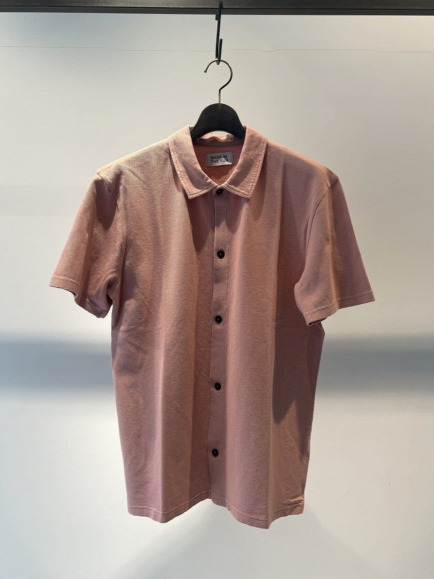 BASK IN THE SUN / SHORT SLEEVE SHIRT / FLAMINGO