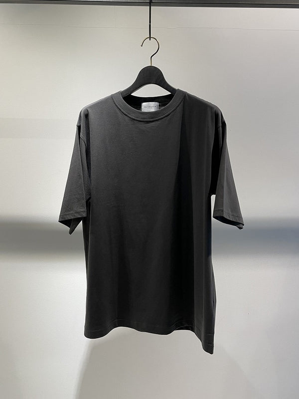 RAINMAKER / CREW NECK T-SHIRT / CHARCOAL