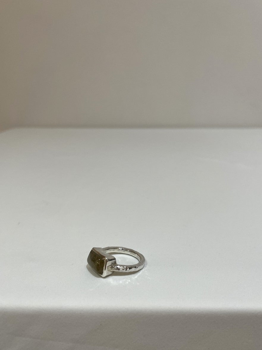 BY JEWELLER / SIGNET RING + RUTILE QUARTZ / SILVER