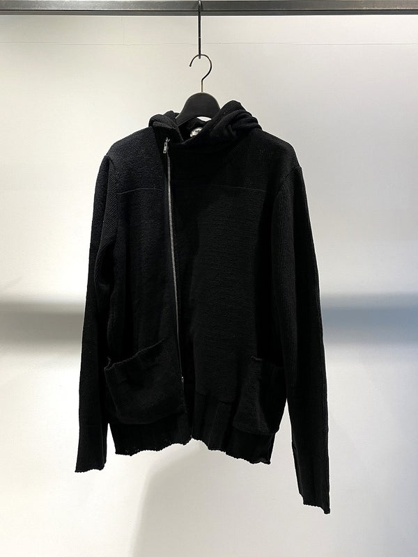 SYNGMAN CUCALA / ASYMMETRIC HOODED KNIT / BLACK