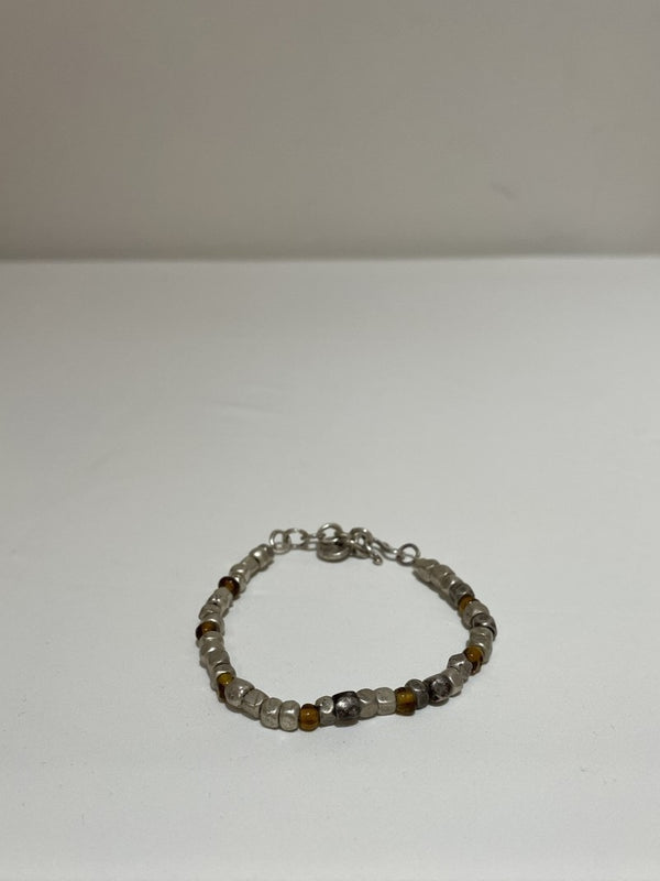 HILL TRIBE JEWELRY / SILVER BEADS + AMBER BRACELET