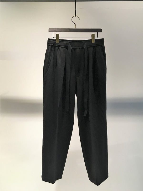RAINMAKER / COMPRESSED WOOL EASY TRPUSERS / BLACK